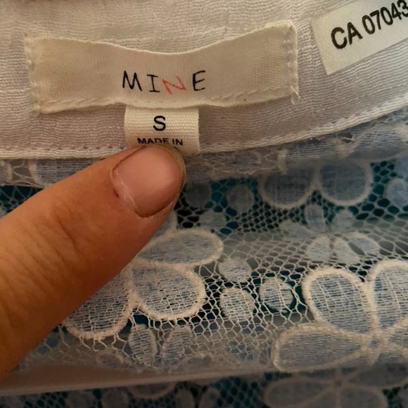 Blouse, White & Blue lacy back - Picture 5 of 5